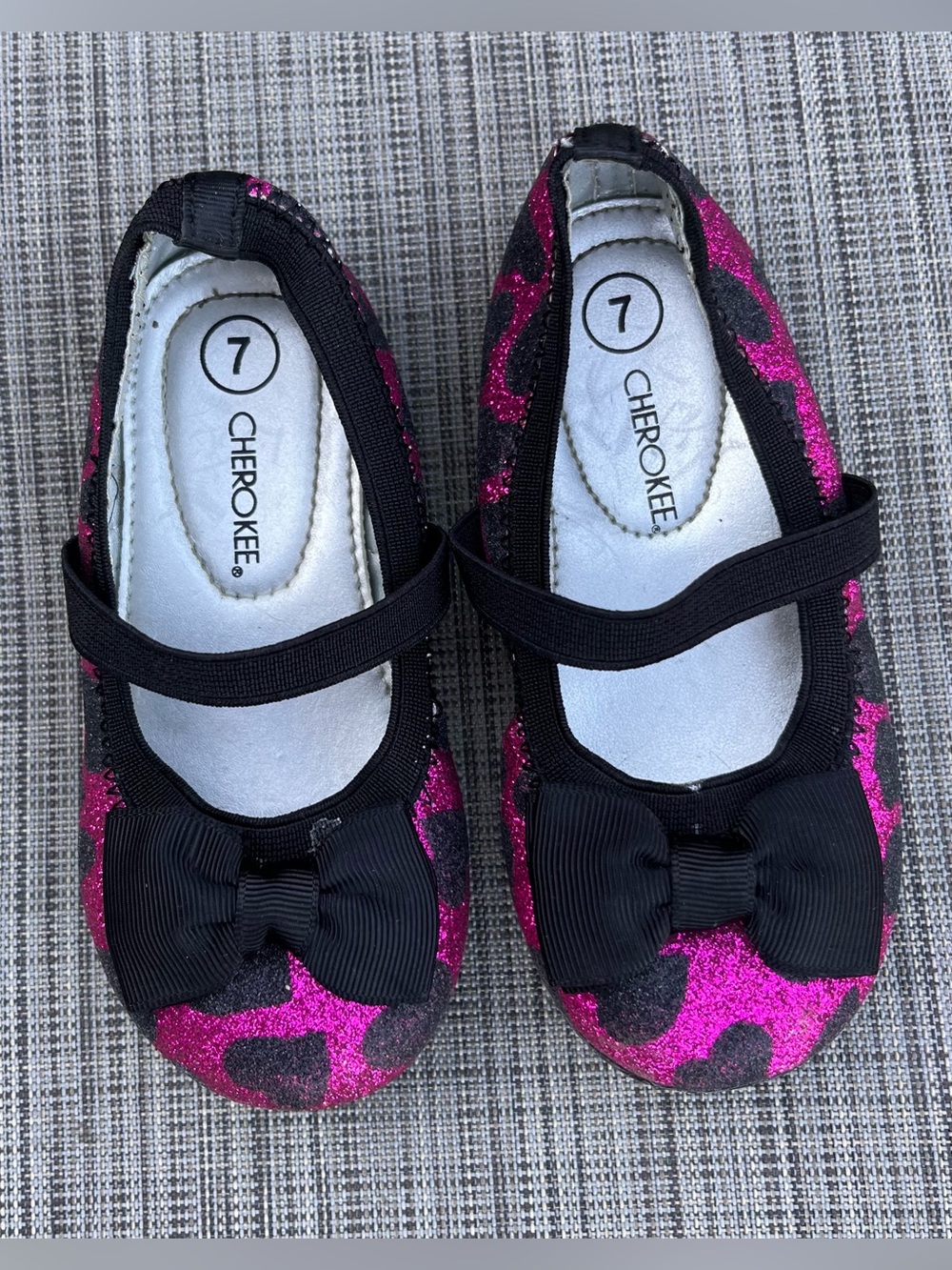 Cherokee Pink Glitter & Black Bow Mary Jane Girls' Shoes